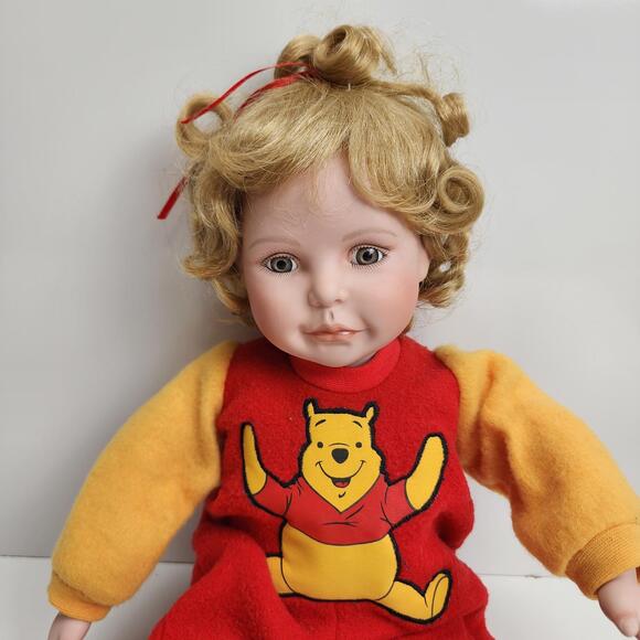 Disney 18" Cindy M McClure Sitting w/ Blonde Hair in Pooh Pajamas Porcelain Doll - Picture 2 of 11